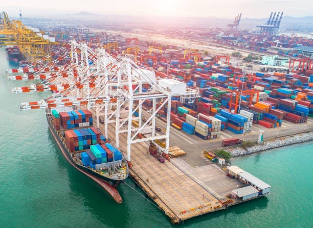 Spot & Period Chartering